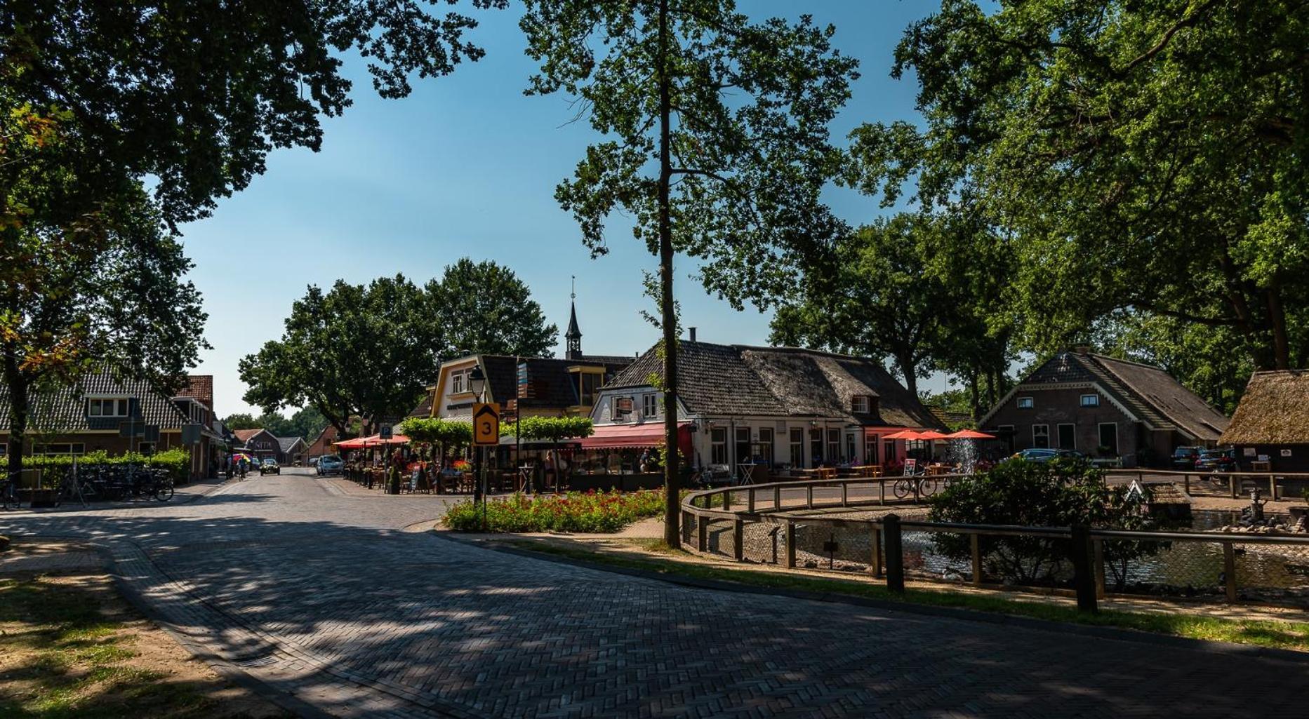 Huisje De Geluksvogel Zorgvlied Luaran gambar
